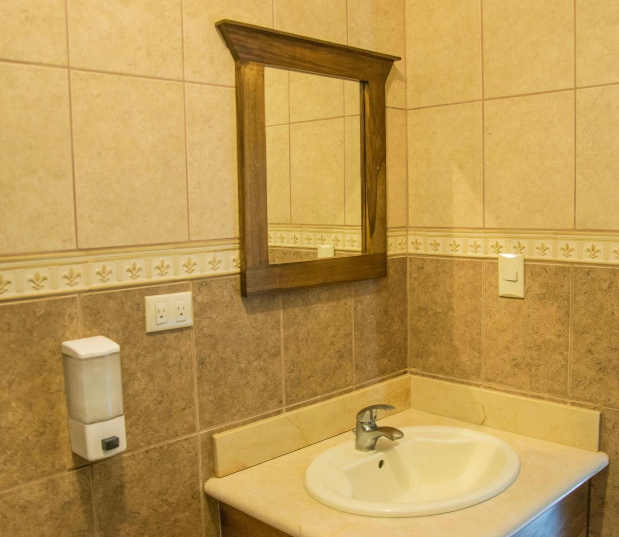 Hotel Pacuare Siqurres Da Alegria Bilik gambar